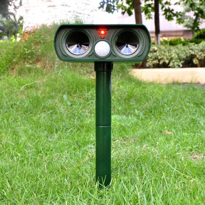 Стаціонарний відлякувач собак, кішок, білок "Garden Protector"